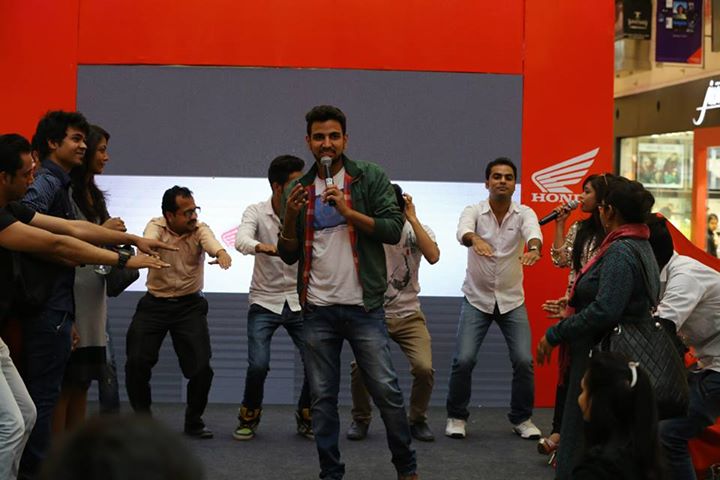 top male emcee Hebron Palestine